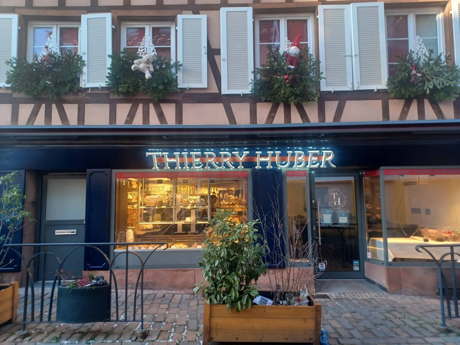 Fabricant d’enseigne lumineuse pas cher à Colmar 68000 Haut-Rhin