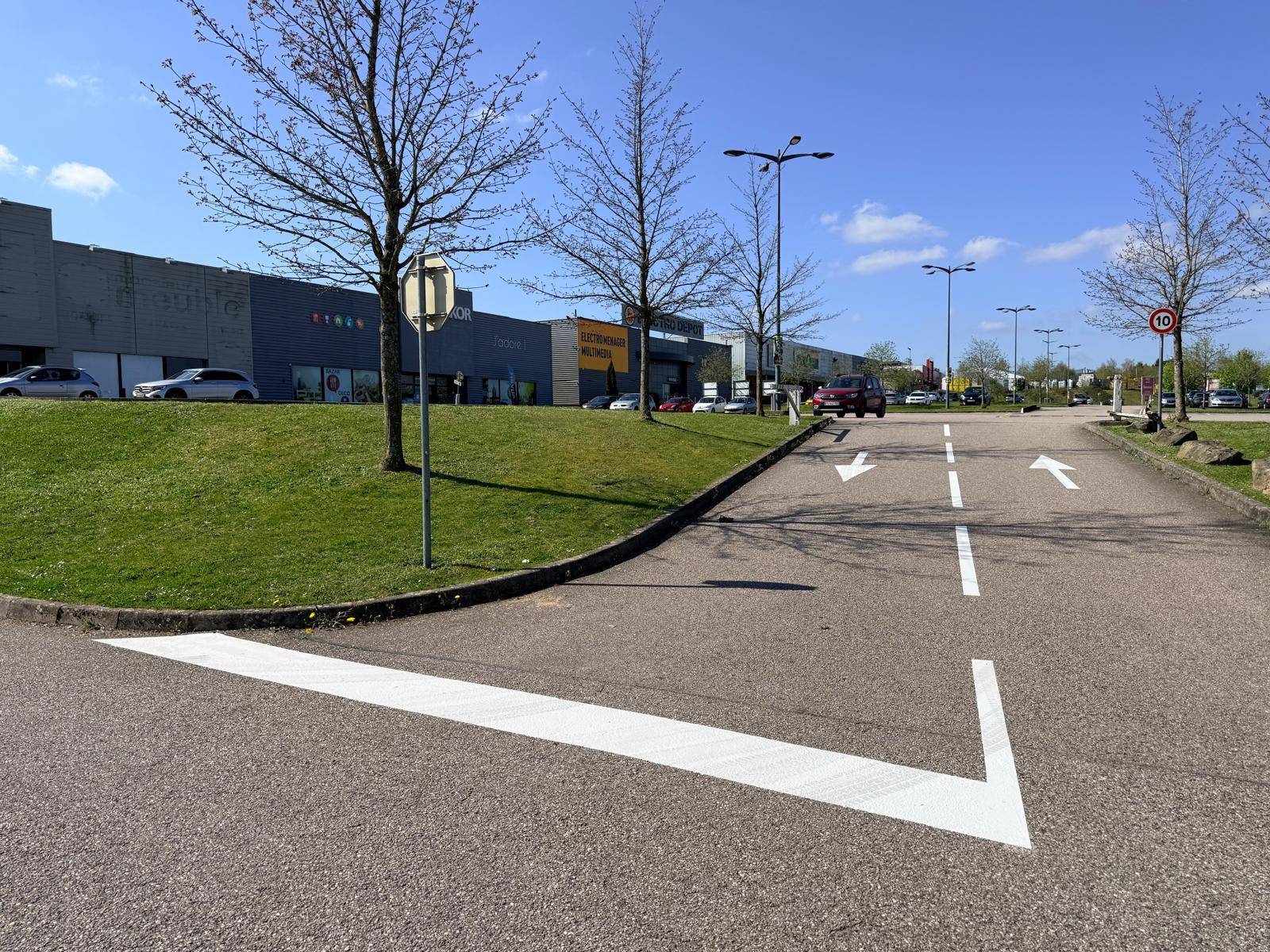 Devis pour la pose d'adhésif et vitrophanie sur voiture à Colmar 68000 Haut-Rhin