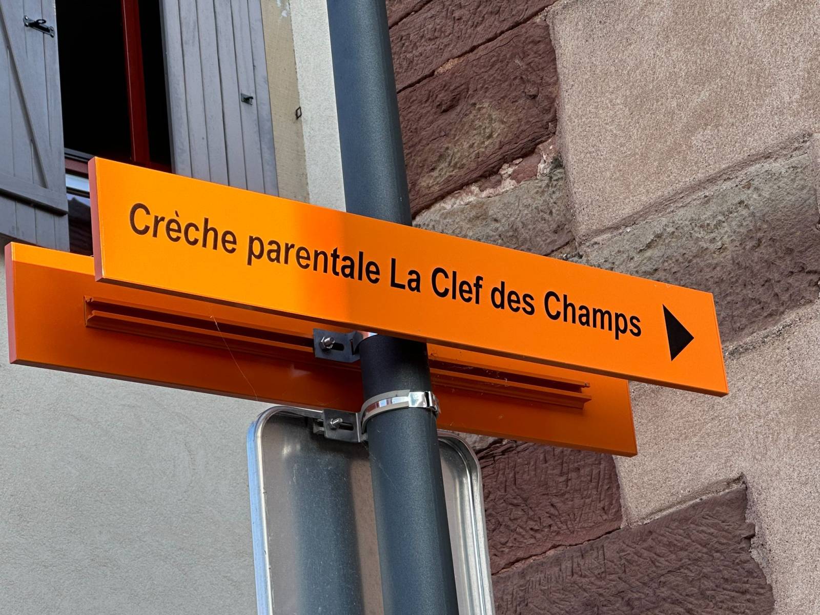 Fabrication d'enseigne lettres découpées à Saverne 67703