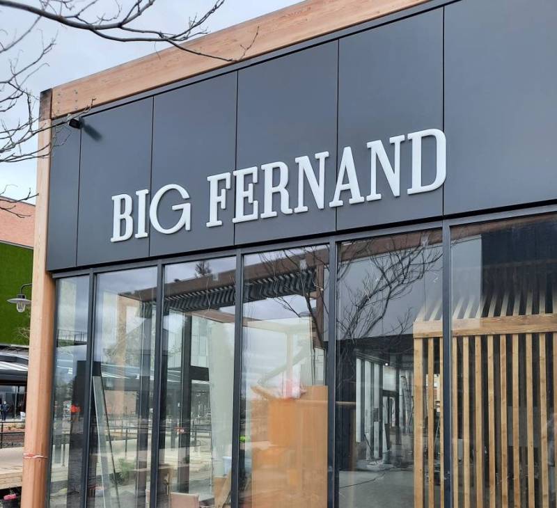 Enseigne lumineuse Bloc Led's pour un restaurant situé à Shopping Promenade proche de Vendenheim