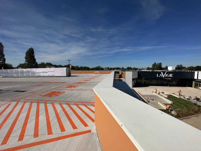 Marquage au sol pour un centre commercial situé à Geispolsheim proche de Entzheim