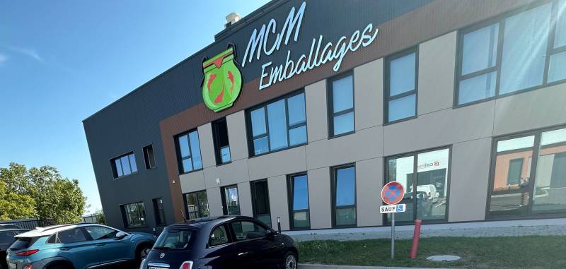 Enseigne pour une entreprise située à Ostwald proche de Lingolsheim