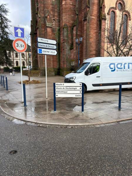 Signalétique touristique extérieure à Niederbronn-les-Bains 67 – panneaux directionnels SIL centre-ville